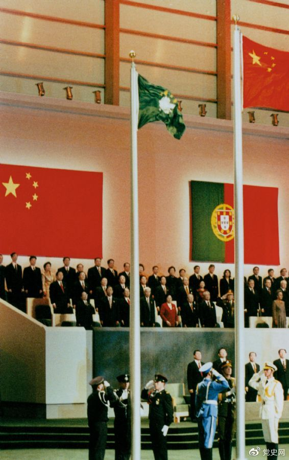 1999年12月20日，中國政府恢復(fù)行使對澳門的主權(quán)。